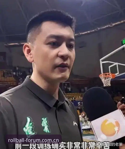 前锋集体开火C罗压力骤增——杨鸣解读背后的战术纠偏与心态陷阱